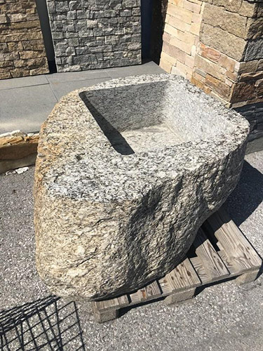 Bassin granit Sérizzo